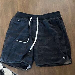 Vuori Mens Black Camo Shorts